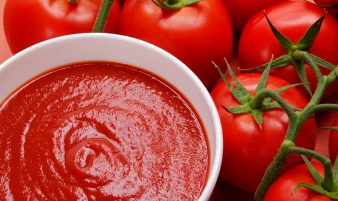 تصویر 3 از رب گوجه فرنگی طبیعت با ترکیب متوازن و مناسب حفظ اصالت طعم در غذاهای روزانه